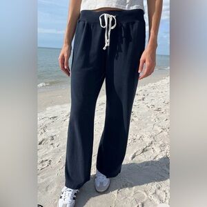 BRANDY MELVILLE DRAWSTRING FLARE SWEATPANT